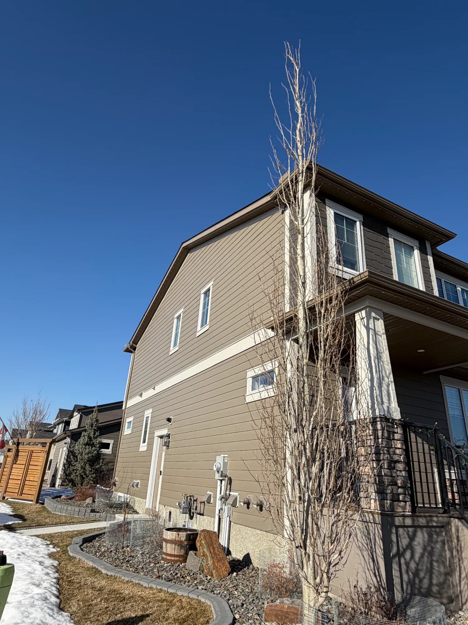 Vinyl-to-James Hardie Siding Upgrade in Evanston
